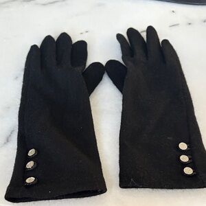 RL Ralph Lauren Cashmere Blend Touch Screen Gloves Black Silver Logo Button